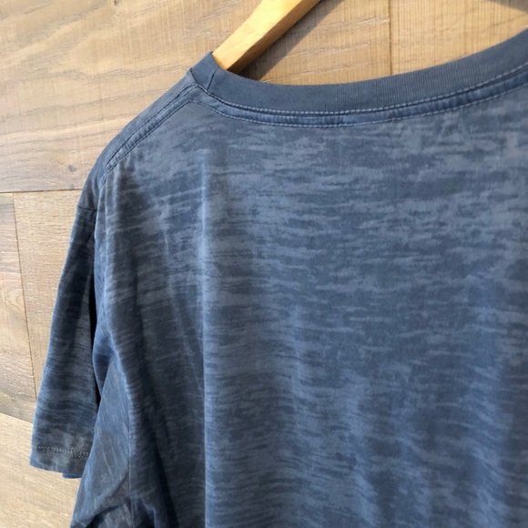 Super Soft lightweight T-shirt - Picture 4 of 4